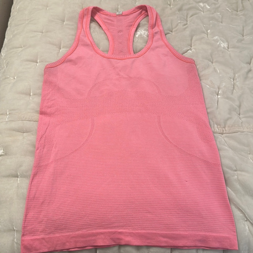 Lululemon Swiftly Tech Racerback Tank. Size 6. Pink